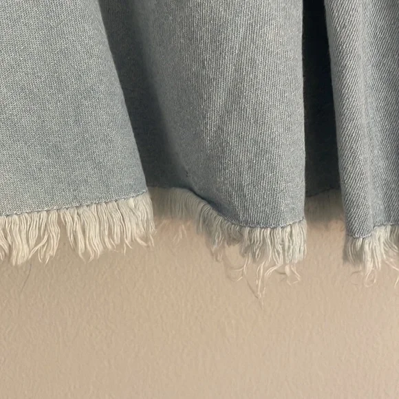 Denim off the shoulder top - Picture 3 of 5